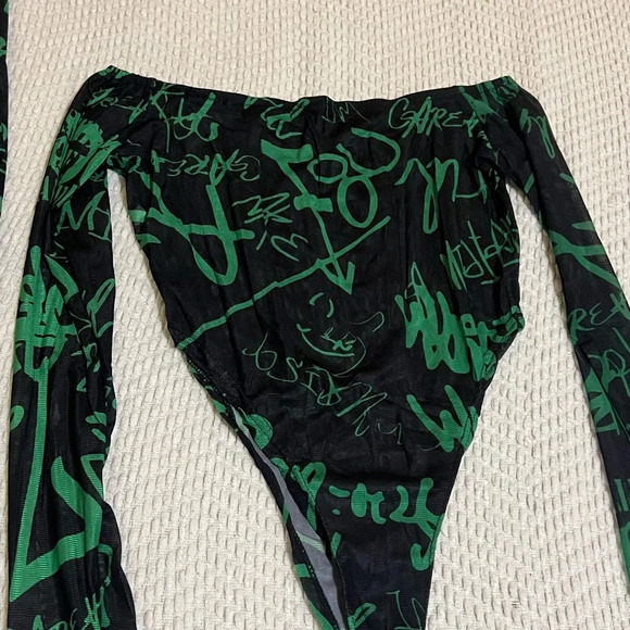 🖤 NEW Stylish Women's Long Sleeves Boat Neck Print Mesh Jumpsuit 2pcs🖤 - Picture 3 of 6